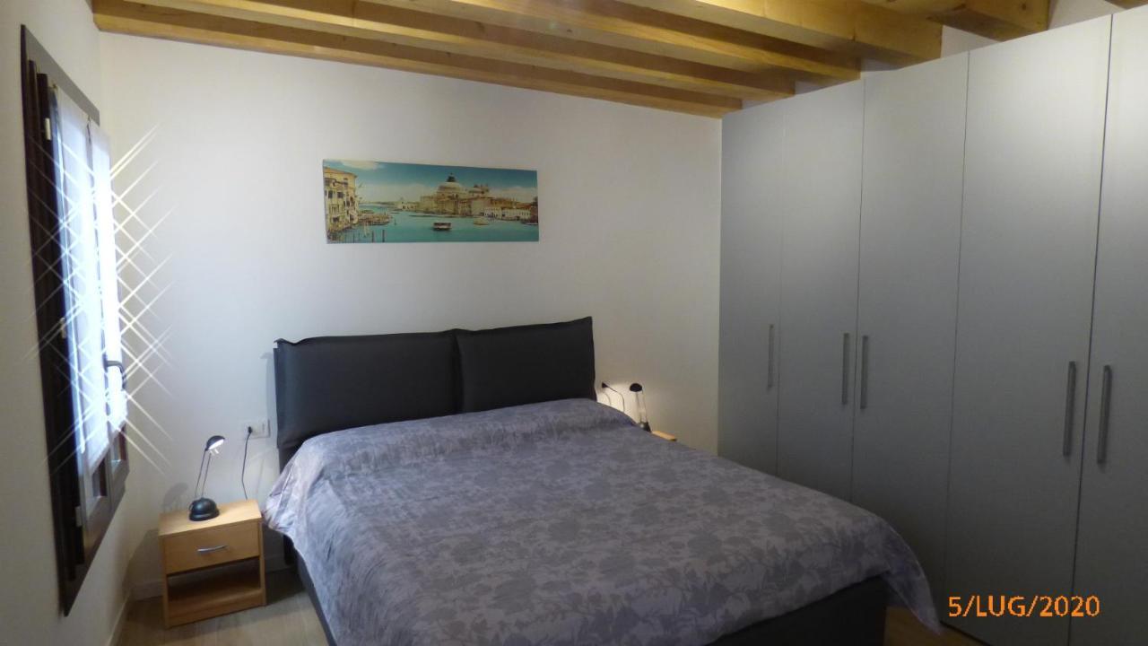 Casa Moderna A Due Passi Da Rialto Apartment Венеция Екстериор снимка